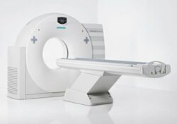 Siemens Somatom Emotion 16 CT Scanner with table